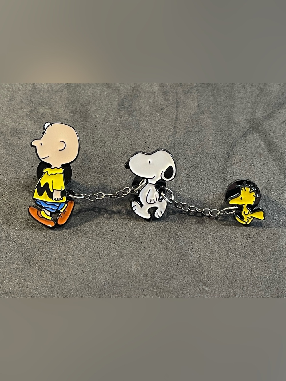 3-Piece; Charlie Brown, Snoopy and Woodstock Chain Brooch Pin- NEW